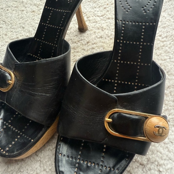 38 1/2 Authentic chanel mule - Picture 8 of 10